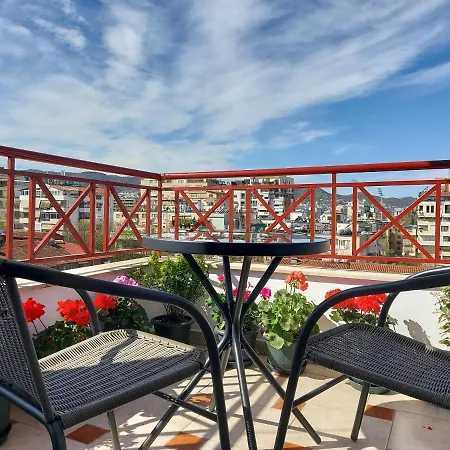 Cozy Retreat In The Heart Of Bllok Apartament Tirana