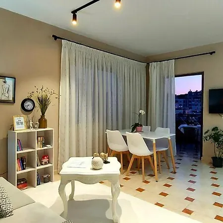 Cozy Retreat In The Heart Of Bllok *